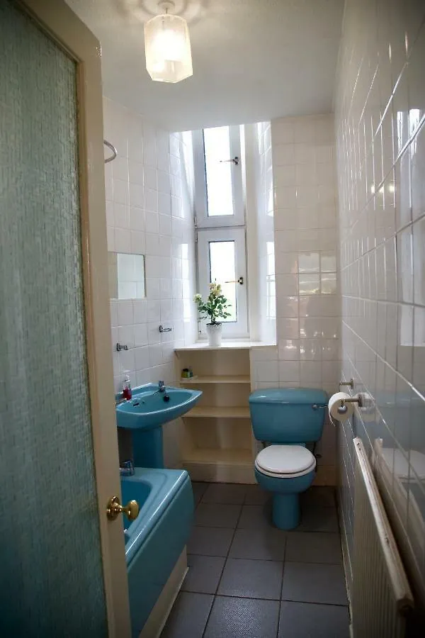 Central Victorian 3 Bedroom Apartment With Free Parking And Private Garden Edimburgo Reino Unido